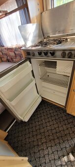 Karavan KNAUS s markýzou - 17