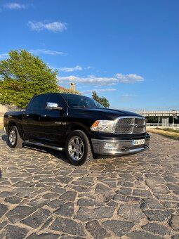 DODGE RAM 5.7Hemi Laramie - 17