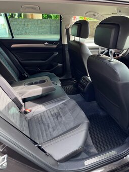 Volkswagen Passat 2.0 TDI, 4x4 - 1.majitel, garážovaný - 17