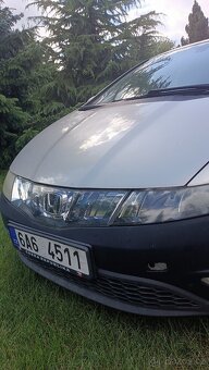 Honda Civic 8g 1.8 - 17