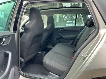 ŠKODA RAPID SP 1.6TDI 77KW SPORT PANORAMA NAVI XENON - 17