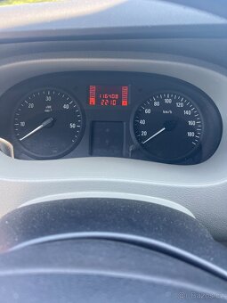 Obytná dodávka - Opel Movano 2.5 CDTi - 17