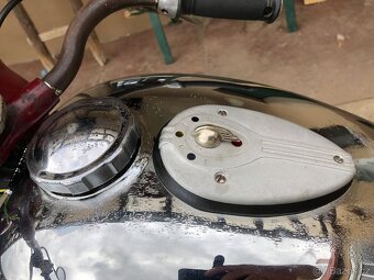 Ogar 350 typ 12, pérák 350 r.v. 1948 - výrobní číslo 132 - 17