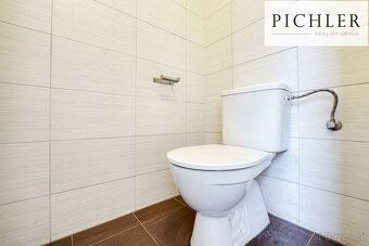 Pronájem Kanceláře 96,7 m2, Partyzánská, Praha 8 - 17