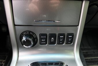 Nissan Navara DoubleCab 3.0 V6 dCi A/T Long - 17