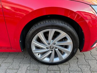 Škoda Octavia 4 iV Style 1.4 TSI 150kW DSG Navigace Virtual - 17