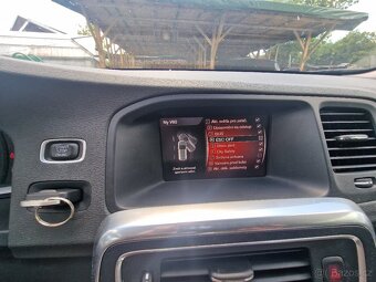 Volvo V40 CROSS Country automat - 17