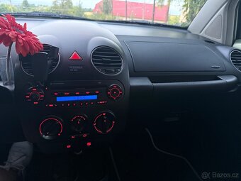 Volkswagen New Beetle 1.9tdi, 2008 - 17