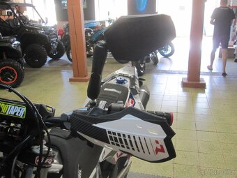 Husqvarna 701 Enduro - 17