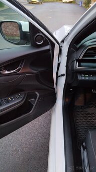 Prodám Honda Civic,, výbava Elegance, 2021 - 17
