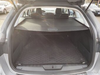Peugeot 308 SW 1.2i,96kw.PureTech.R.V.7/2014.STK Nová - 17