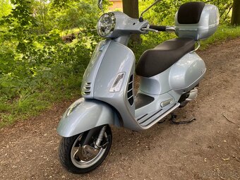 Vespa GTS 300 HPE - 17