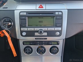 Volkswagen Passat 1,9 TDI 77 KW Highline - 17