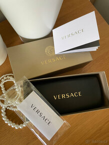 Nové luxusní sluneční černé brýle Versace - 17