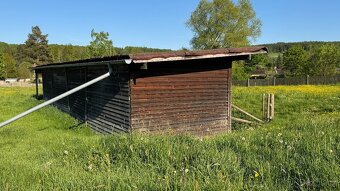 Stáj pro koně s boxy a seníkem - 17