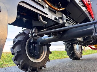 Malotraktor KUBOTA GL21 vyhřívaná kabina • radlice + sypač - 17