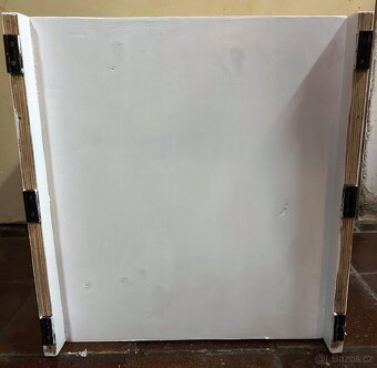 Skříňka se 3 zásuvkami - 17