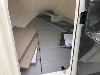 QUICKSILVER Activ 555 CABIN + MERCURY F 115 EFI ELPT záruka - 17