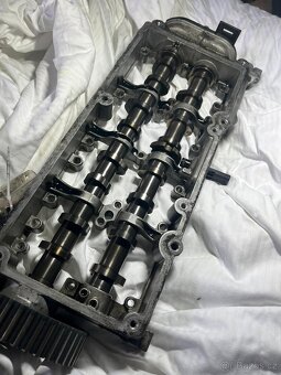 Náhradní díly z motoru 2.0 TDI 140kW - 17