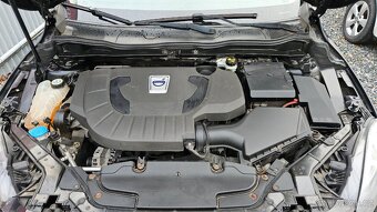 VOLVO V40 2.0 D3 150 SUMM CROSS COUNTRY - 17