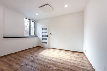 Pronájem byty 2+kk, 45 m2 - Chomutov, ev.č. 550 - 17