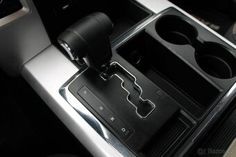 Dodge RAM 5,7 HEMI A/T,4x4,DPH,TAŽNÉ,2010 - 17