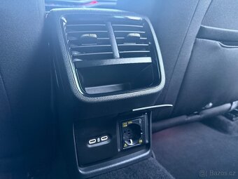 Škoda OCTAVIA IV RS TDi MATRIX VIRTUAL KAMERA WEBASTO 2023 - 17