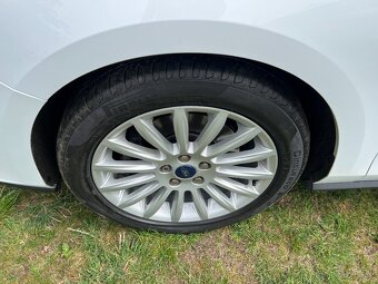2020 FORD Focus IV kombi 1,5nafta - 17