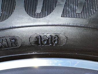 Original ALU kola VW Soho 17" 7J ET40 letní pneu 215/55/R17 - 17