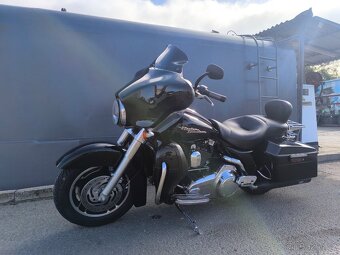 Harley Davidson FLHX Street Glide TOP STAV EU verze - 17