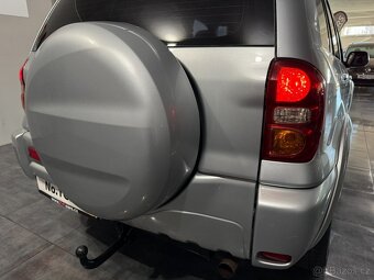 Toyota Rav4 2,0 i EDICE SOL 4x4 TAŽNÉ STK 12/2027 - 17