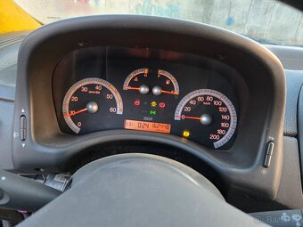 Fiat Punto 1.9 JTD - 17