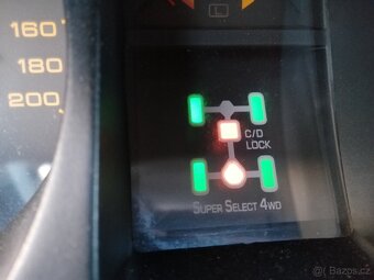 Mitsubishi Pajero 3.0 V6 - 17