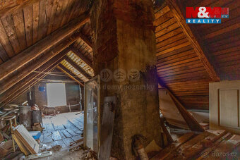 Prodej podílu 9/24 rodinného domu, Mikulovice, ul. Hlavní - 17