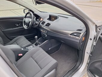 RENAULT MEGANE PARIS 1.6  81 KW R.2014 - 17