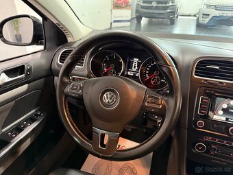 Volkswagen Golf 6 1,6 TDI MATCH VÝHŘEV ČIDLA - 17
