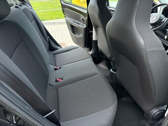 Volkswagen UP 1.0 MPi 5 dveří rok 2012 - 17