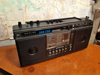 Radiomagnetofon RFT SKR720 z roku 1988 - 17