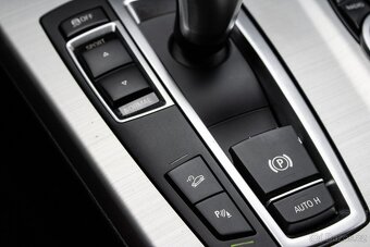 BMW X3 xDrive20d A/T - 17