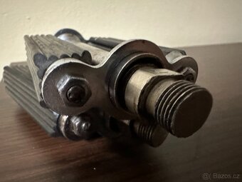 ČZ Zbrojovka pedály ako nové - 17