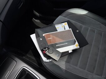 Renault Laguna 2,0 DCI 131kW GT 4CONTROL PANAROMA - 17