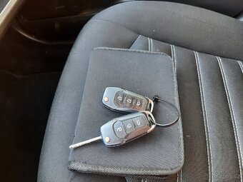 Ford Mondeo MK5 combi 2.0TDCI 110kW, 2015, NAVIGACE - 17