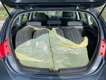 Seat Leon 1,6 MPi Serviska, Klima, 8xPneu - 17