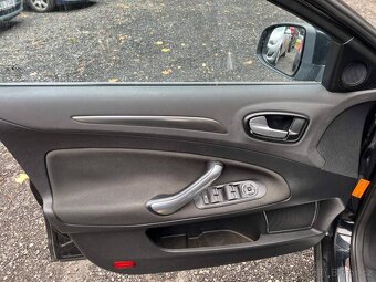 Ford Mondeo 2.0 TDCI 103 kW 2009 tažné přední+ zadní senzory - 17