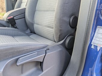 Volkswagen Touran, 1.6 FSI, 85kW, 7 míst. - 17