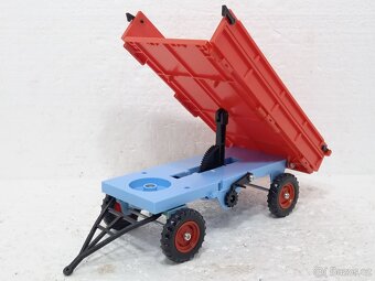 KDN Traktor s valníkem Zetor Crystal 8011- retro hračka - 17