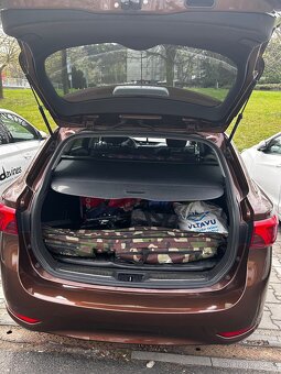 TOYOTA avensis 2.0D - 17