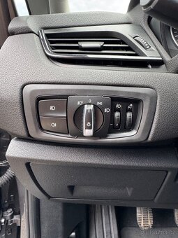 BMW Řada 2,  1.5D HAVAROVANÉ 7 míst - 17