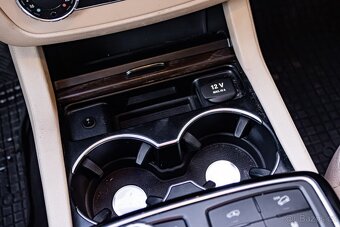 Mercedes-Benz GLE350d 190kW 4Matic / FULL LED Matrix / - 17