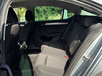 Škoda Superb 1.4 PHEV 160kW 1.MAJ. ČR DPH NEBOURÁN - 17